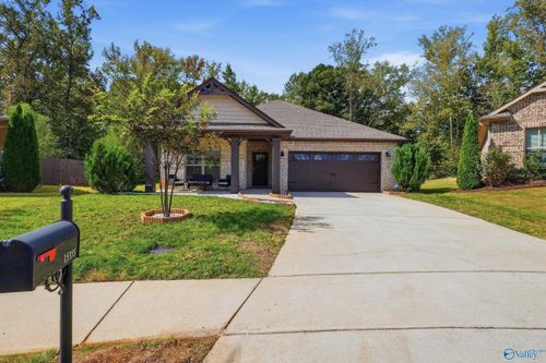 15355 Ironcrest Dr Nw, Harvest, AL, 35749-7990 | Card Image