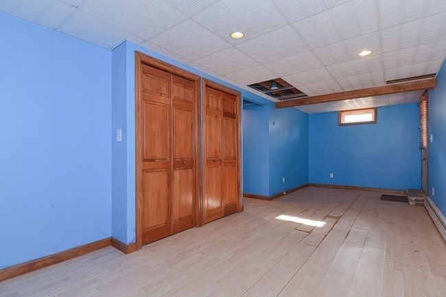 21 Edlin St, House other with 3 bedrooms, 1 bathrooms and 1 parking in Worcester MA | Image 32