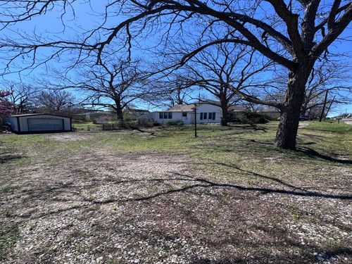 633 E Cooper St, Van Alstyne, TX, 75495-2551 | Card Image