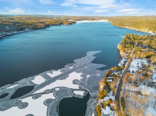 104 Memorial Drive, Winthrop, ME, 04364 | Card Image