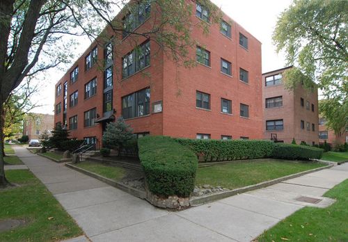gs-5320 N Francisco Ave, Chicago, IL, 60625-7999 | Card Image