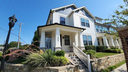 1005 Thomas Pl, Carrollton, TX, 75006-0021 | Card Image