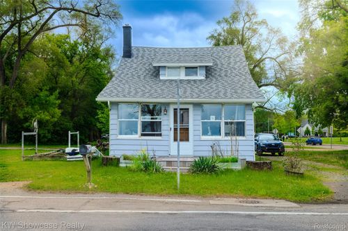 1815 E Lake Dr, Novi, MI, 48377-2055 | Card Image