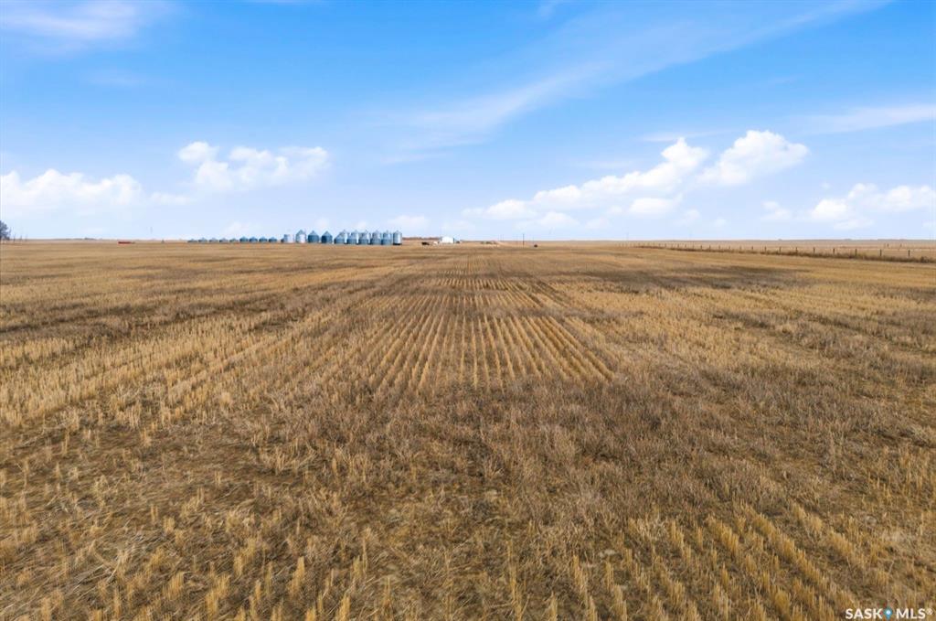 Farm in Weyburn Rm No. 67 4