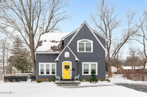 1497 Regent St, Niskayuna, NY, 12309-4315 | Card Image