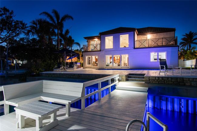 Evening lighting illuminates this coastal retreat | Image 70