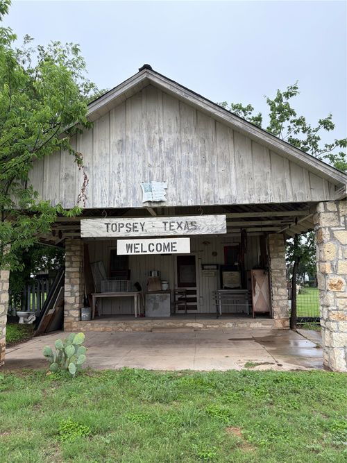 2204 Fm 580, Copperas Cove, TX, 76522-7019 | Card Image