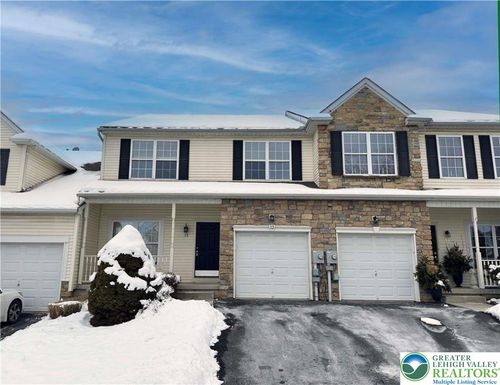 12 Cobblestone Dr, Palmer Twp, PA, 18045-7470 | Card Image