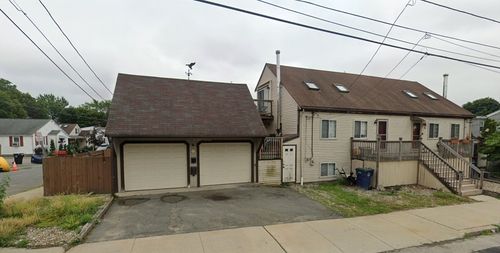 w-163 Ocean Ave W, Salem, MA, 01970-2929 | Card Image