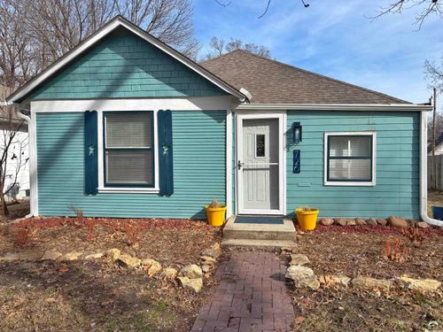 726 Missouri St, Lawrence, KS, 66044-2354 | Card Image