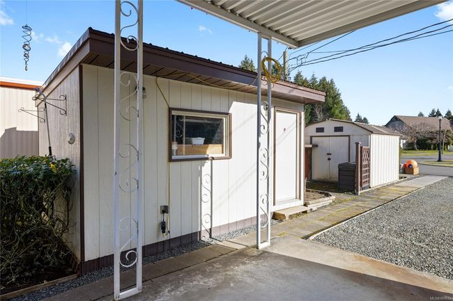12 - 575 Arbutus St, House other with 2 bedrooms, 1 bathrooms and 2 parking in Qualicum Beach BC | Image 9