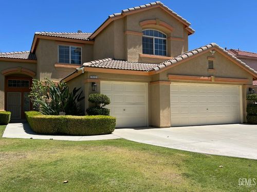 7412 Indian Gulch St, Bakersfield, CA, 93313-4553 | Card Image