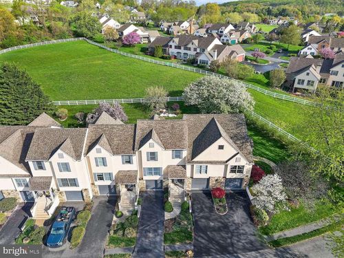 126 Steeplechase Dr, ELVERSON, PA, 19520-9256 | Card Image