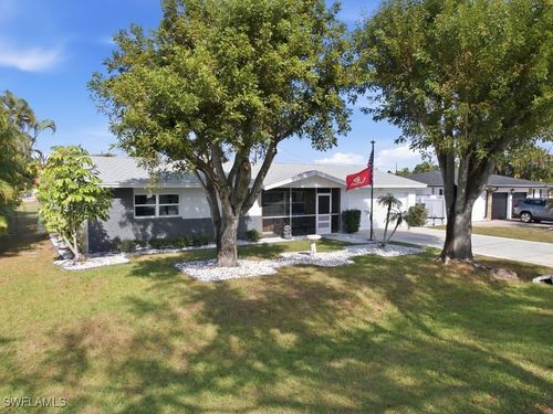 2261 Ivy Ave, Fort Myers, FL, 33907-4210 | Card Image