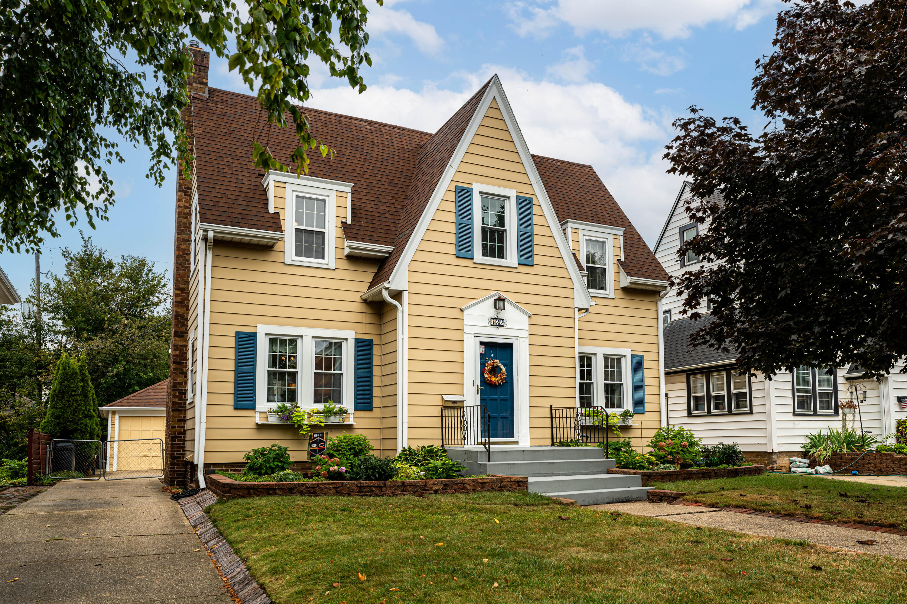 Lathrop Ave, Racine, WI 53405