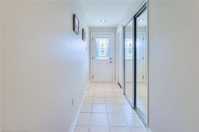 B59 - 25 Britten Close, Townhouse with 4 bedrooms, 2 bathrooms and 1 parking in Hamilton ON | Image 5