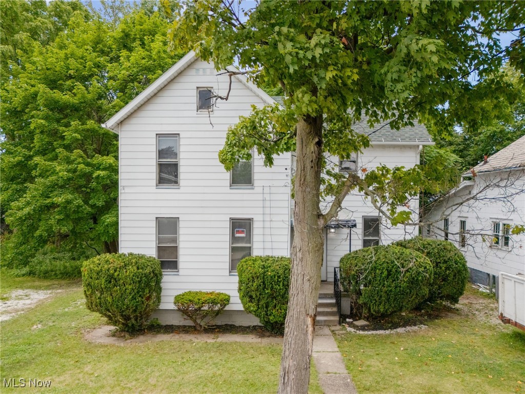 Rosenberry St, Alliance, OH 44601