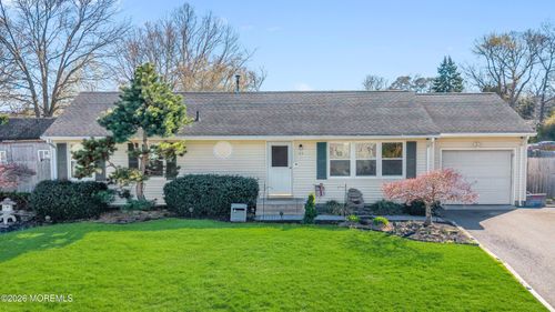 31 Titanic Rd, Forked River, NJ, 08731-1738 | Card Image