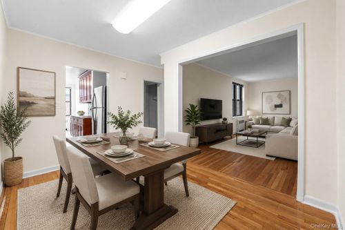 4h-3751 86th St, Jackson Heights, NY, 11372-7447 | Card Image