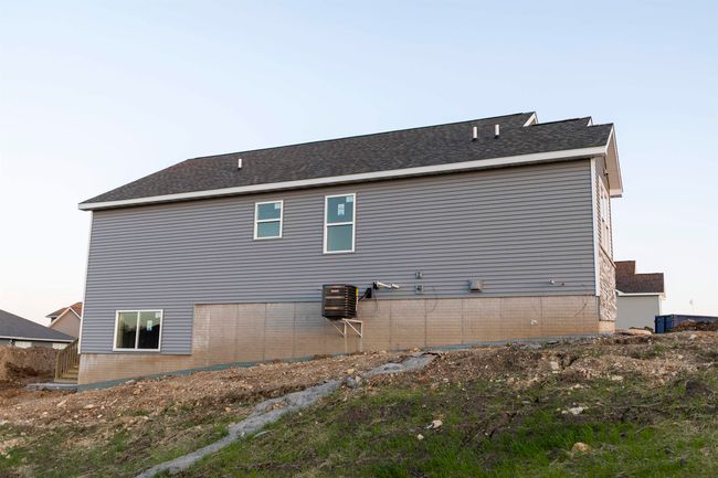 1219 Stone Ln, House other with 3 bedrooms, 2 bathrooms and null parking in Waverly IA | Image 6