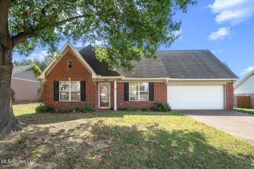 4115 Shadow Oaks Drive, Horn Lake, MS, 38637 | Card Image