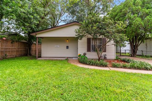 514 E Foley St, Alvin, TX, 77511-3637 | Card Image