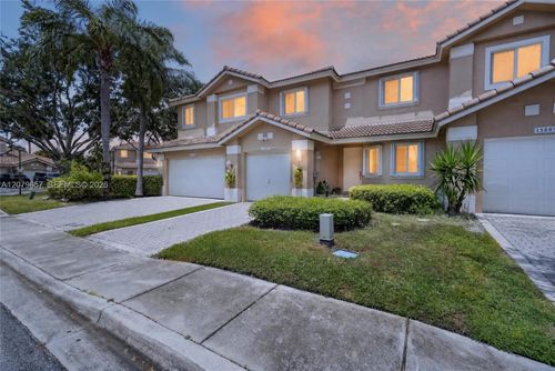 15891 Sw 12th St, Pembroke Pines, FL, 33027-2256 | Card Image