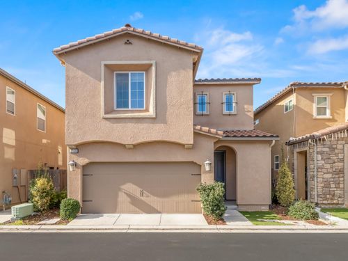 2566 Mustang Dr, Clovis, CA, 93612-3991 | Card Image