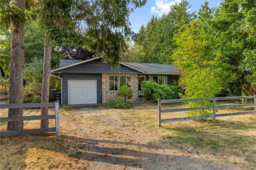 253 Mckinnon St, Parksville, BC, V9P1J1 | Card Image