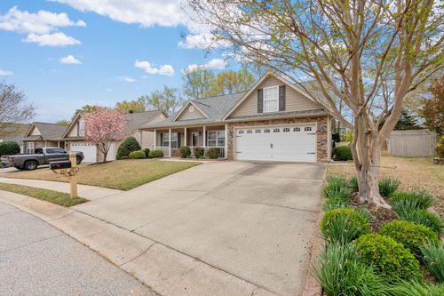 863 Vandenburg Dr, Boiling Springs, SC, 29316-9305 | Card Image