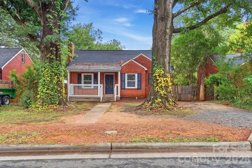 3129 Mathis Dr, Charlotte, NC, 28208-3962 | Card Image