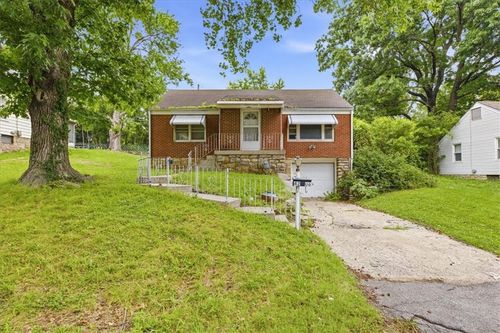 4206 Troup Ave, Kansas City, KS, 66102-1877 | Card Image