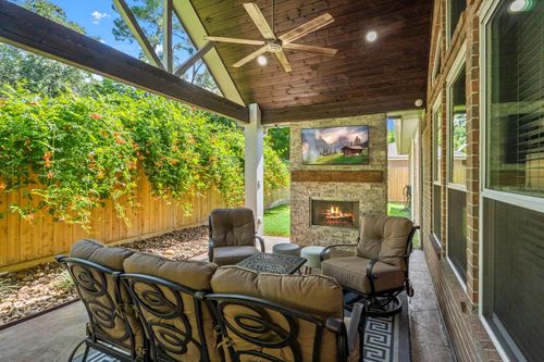 11534 Lakewood Pl, Houston, TX, 77070-2573 | Card Image