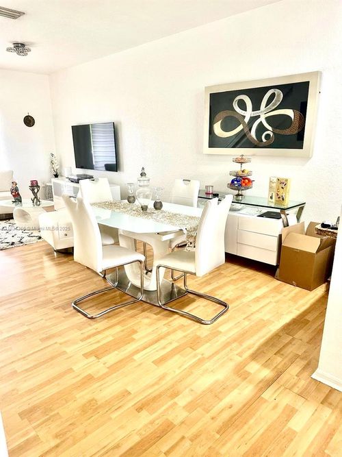 apt-202-5610 Nw 114th Pl, Doral, FL, 33178-4170 | Card Image