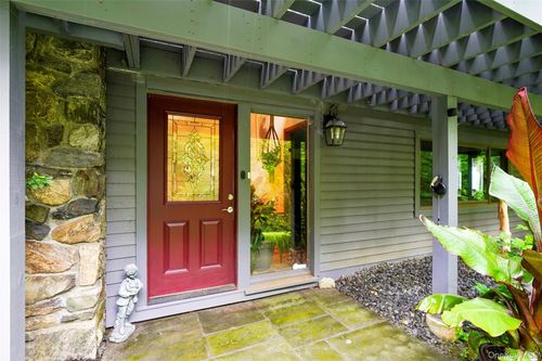 19 Annarock Dr, Somers, NY, 10589-2803 | Card Image