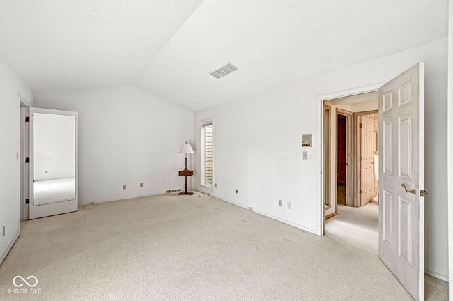 8433 Quail Hollow Rd, Condo with 3 bedrooms, 3 bathrooms and null parking in Indianapolis IN | Image 16