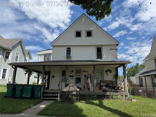 305 E Main St, Durand, MI, 48429-1708 | Card Image
