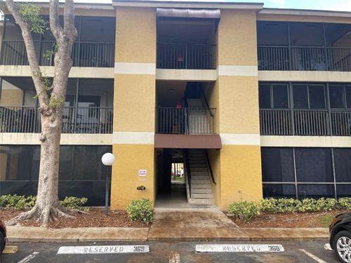 apt-308-3083 N Oakland Forest Dr, Oakland Park, FL, 33309-7651 | Card Image