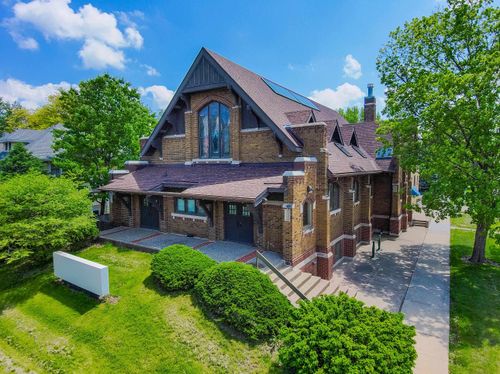 1225 W 4th St, Waterloo, IA, 50702-2903 | Card Image