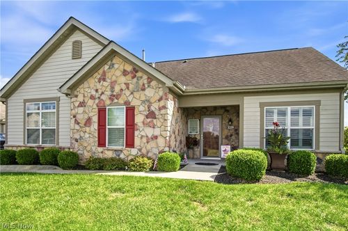 5339 W Sheffield Circle, Zanesville, OH, 43701 | Card Image
