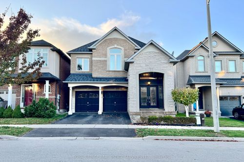 {{alt}} | Card Image