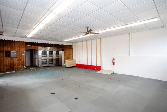 39 Main Rd, Home with 0 bedrooms, 2 bathrooms and 30 parking in Tiverton RI | Image 5