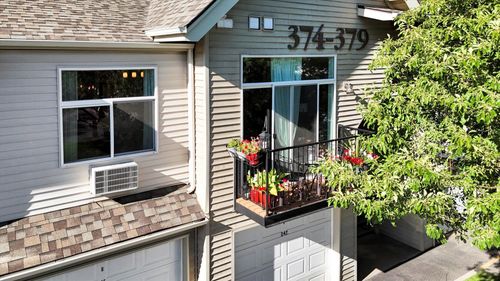 22855 E Country Vista Dr, Liberty Lake, WA, 99019-7711 | Card Image