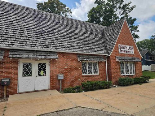 403 1st St W, Independence, IA, 50644-2508 | Card Image