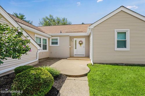 a-117 Lowens Strasse, Freehold, NJ, 07728-3451 | Card Image