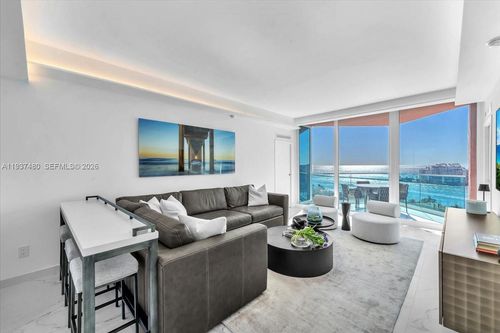 apt-1404-300 S Pointe Dr, Miami Beach, FL, 33139-7304 | Card Image