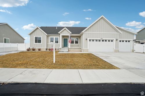 2041 E Granite Ln, Eagle Mountain, UT, 84005-5370 | Card Image
