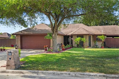 423 Cozumel Ln, San Juan, TX, 78589-3307 | Card Image