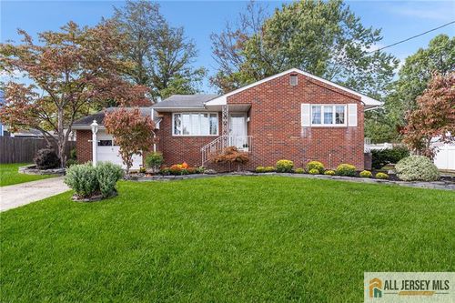 19 Cleveland Ave, South River, NJ, 08882-1410 | Card Image