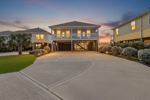 263 Bay Oaks Dr, La Porte, TX, 77571-7005 | Card Image